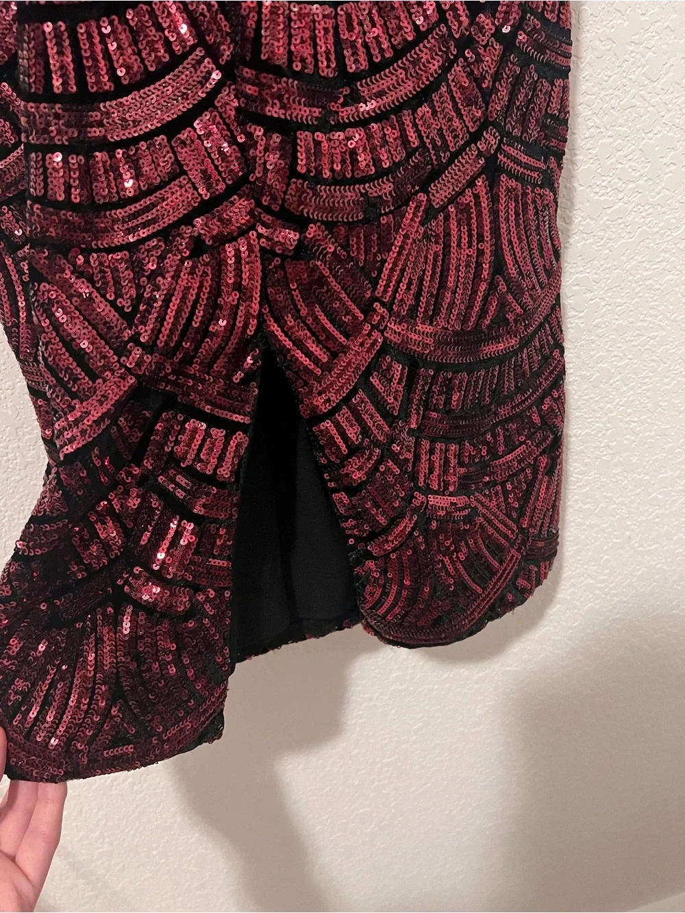 Dress the Population Emery Sequin Long Sleeve Cocktail Dress Burgundy Size L - Picture 6 of 10